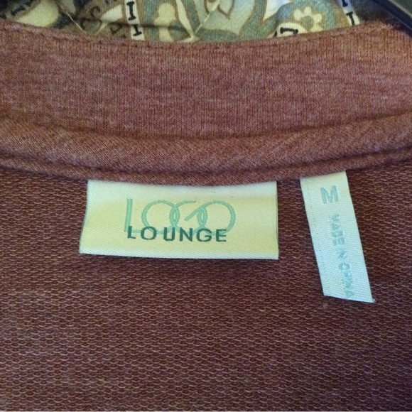 Top - Picture 4 of 6